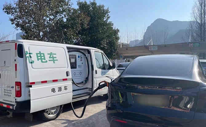 乌拉特前旗汽车搭电